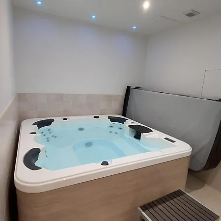 Centre Avec Prive Apartament